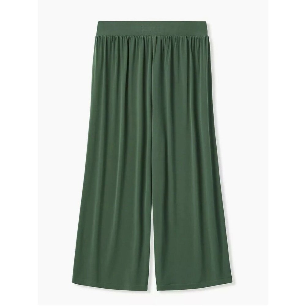 Torrid Studio Knit Culotte Cropped Green Women’s Pants - Size 0X